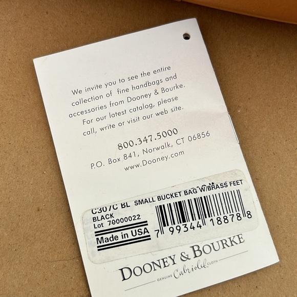 Dooney & Bourke Cabriolet Canvas and Leather Bucket Bag Vintage NWT - Picture 14 of 15